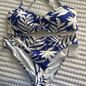 NWT Adorable Kate Spade Blue and White Leaf Print Bikini Set